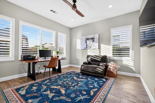 3021 Belmont Dr, Lodi, CA 95242