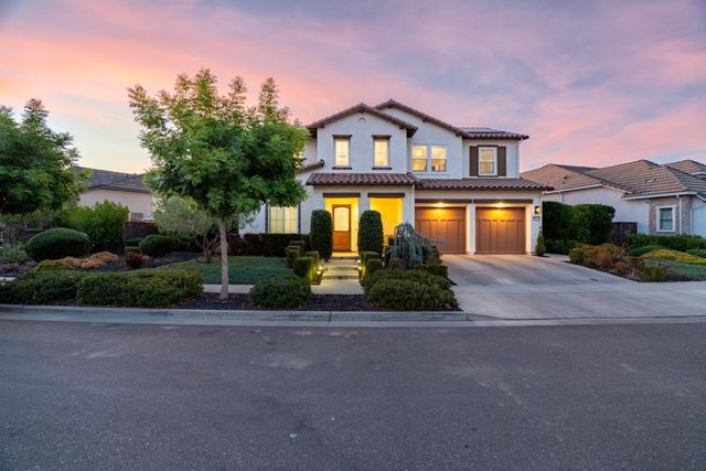 3021 Belmont Dr, Lodi, CA 95242