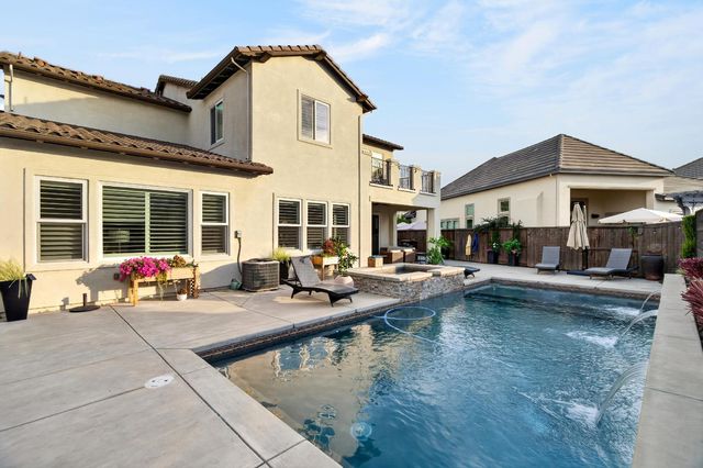 3021 Belmont Dr, Lodi, CA 95242
