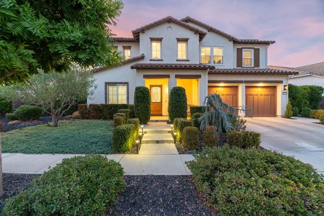 3021 Belmont Dr, Lodi, CA 95242