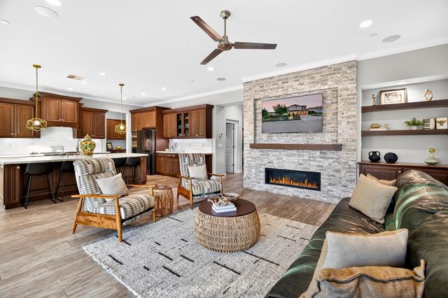 3021 Belmont Dr, Lodi, CA 95242