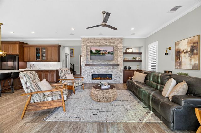 3021 Belmont Dr, Lodi, CA 95242