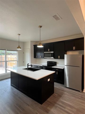 794 Pecan 102, Stephenville, TX 76401