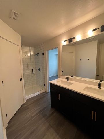 794 Pecan 102, Stephenville, TX 76401