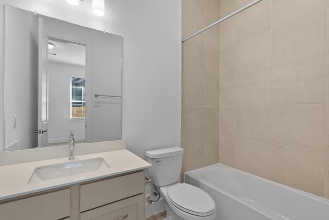 15035 Mission Avenue, Mont Belvieu, TX 77523