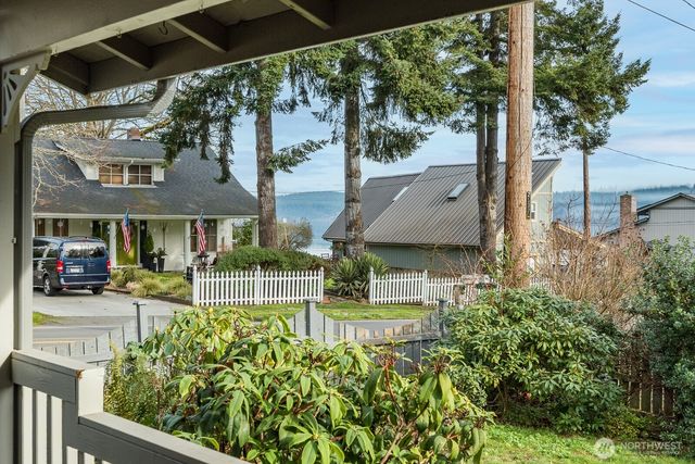 5384 Cameron Road, Freeland, WA 98249