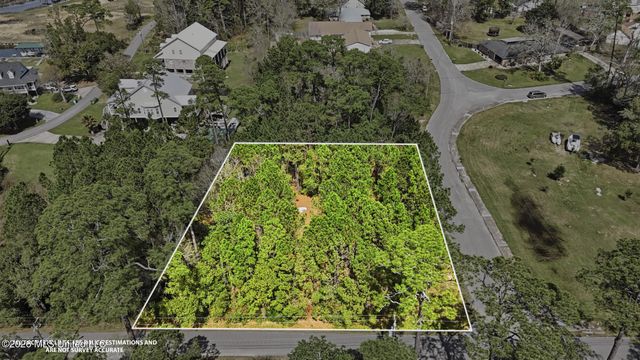 6201 Hermosa Drive, Ocean Springs, MS 39564