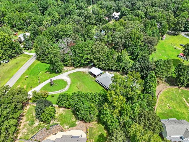 2297 Henderson Mountain Road, Jasper, GA 30143