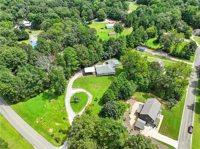 2297 Henderson Mountain Road, Jasper, GA 30143