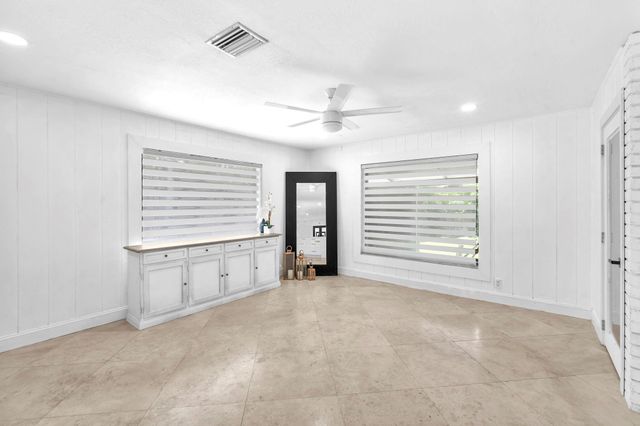 11800 NW 25th St, Plantation, FL 33323