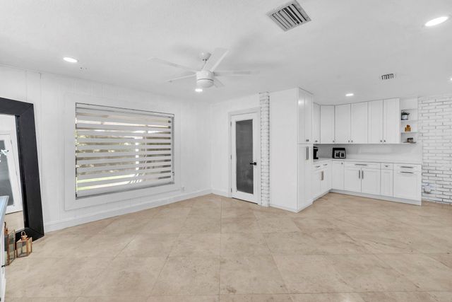 11800 NW 25th St, Plantation, FL 33323