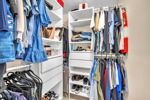 11800 NW 25th St, Plantation, FL 33323