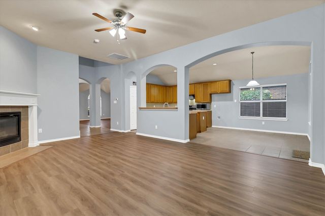 6710 Creek Bend, Rowlett, TX 75089
