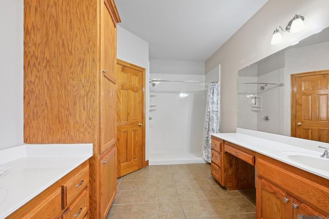 41255 Black Bayou Rd, Gonzales, LA 70737