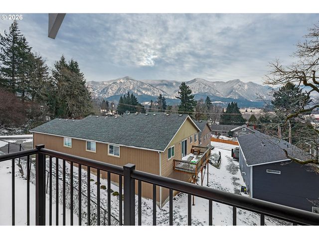 41 Nw LASHER St C4, Stevenson, WA 98648