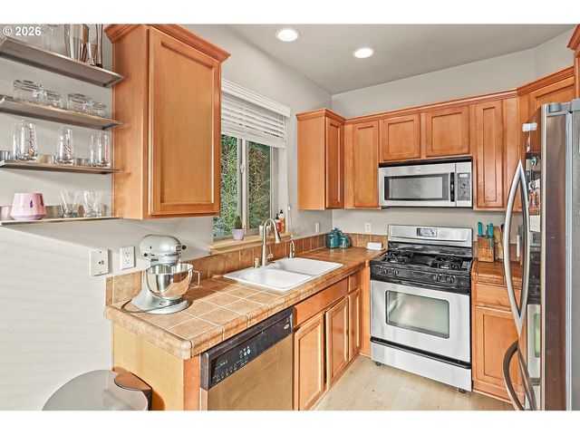 41 Nw LASHER St C4, Stevenson, WA 98648