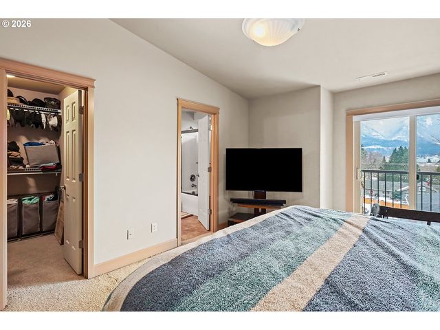 41 Nw LASHER St C4, Stevenson, WA 98648