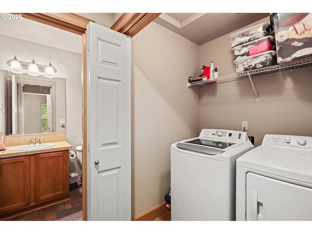 41 Nw LASHER St C4, Stevenson, WA 98648