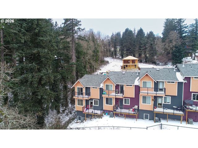 41 Nw LASHER St C4, Stevenson, WA 98648