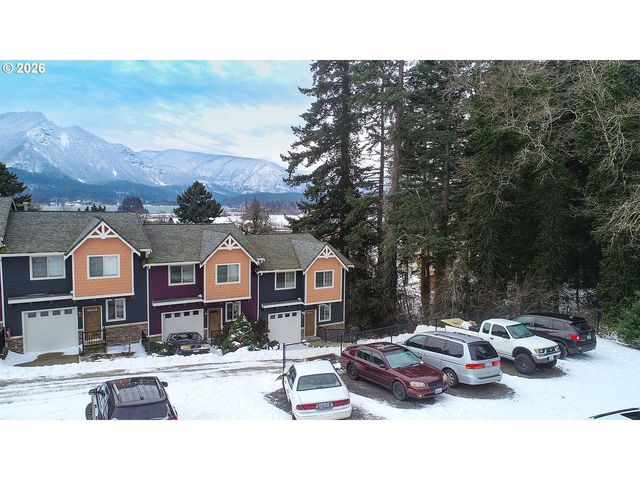 41 Nw LASHER St C4, Stevenson, WA 98648