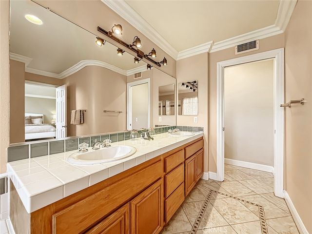 1739 Amarelle, Newbury Park, CA 91320