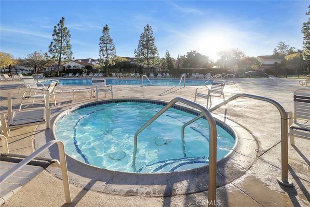1739 Amarelle, Newbury Park, CA 91320