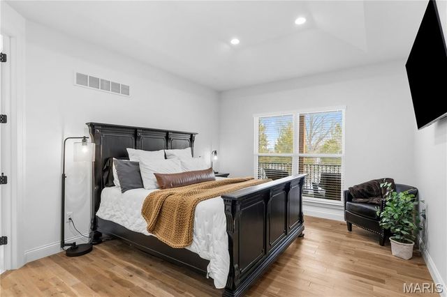 102 Enclave Terrace Court, Weldon Spring, MO 63304