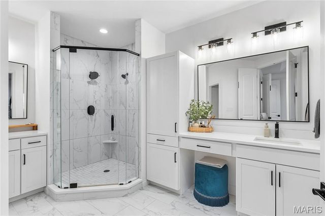 102 Enclave Terrace Court, Weldon Spring, MO 63304