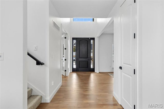 102 Enclave Terrace Court, Weldon Spring, MO 63304