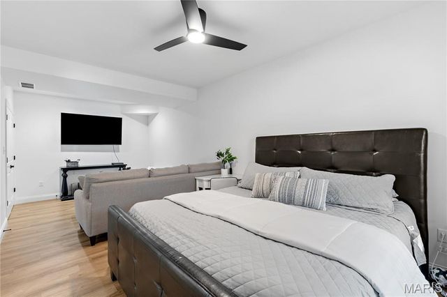 102 Enclave Terrace Court, Weldon Spring, MO 63304