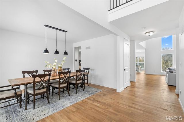 102 Enclave Terrace Court, Weldon Spring, MO 63304