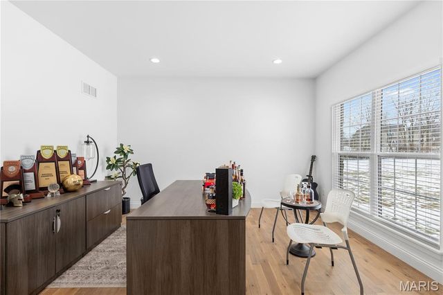 102 Enclave Terrace Court, Weldon Spring, MO 63304