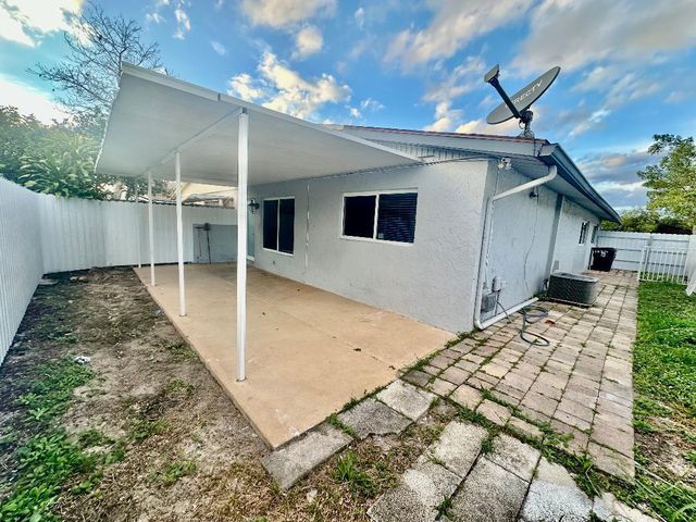 5820 Albert Rd Road, West Palm Beach, FL 33415