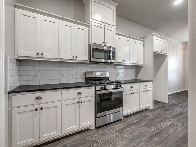 972 Tim Holt Drive, Harrah, OK 73045