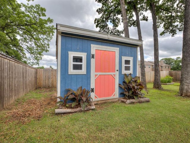 972 Tim Holt Drive, Harrah, OK 73045