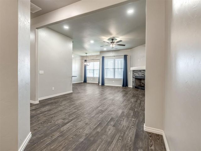 972 Tim Holt Drive, Harrah, OK 73045