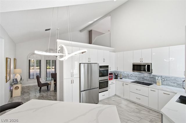 2200 South Pioneer Way, Las Vegas, NV 89117