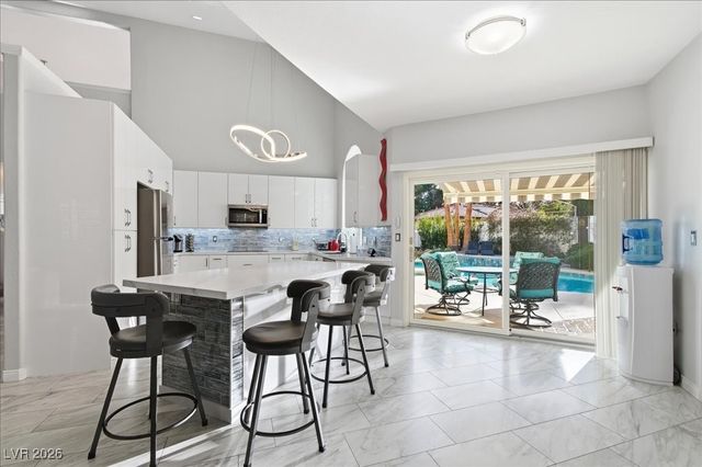 2200 South Pioneer Way, Las Vegas, NV 89117