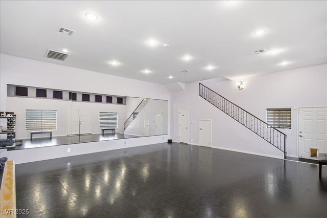 2200 South Pioneer Way, Las Vegas, NV 89117