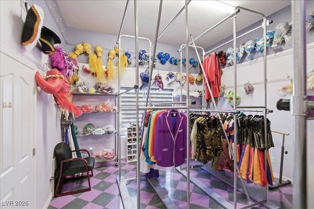 2200 South Pioneer Way, Las Vegas, NV 89117