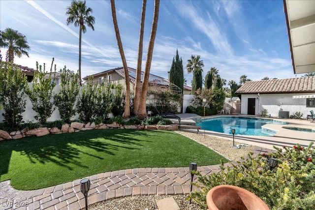 2200 South Pioneer Way, Las Vegas, NV 89117