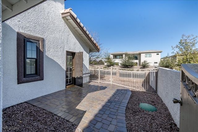 2200 South Pioneer Way, Las Vegas, NV 89117