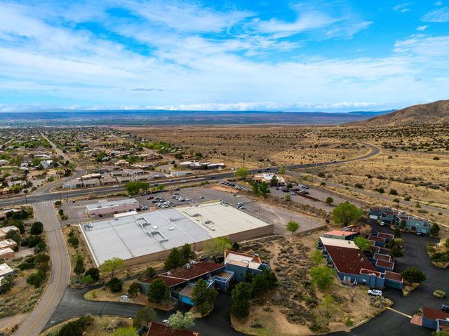 720 Tramway Lane NE UNIT 7, Albuquerque, NM 87122