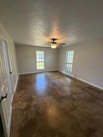 755 Oakes Allardyce Rd, Deridder, LA 70634