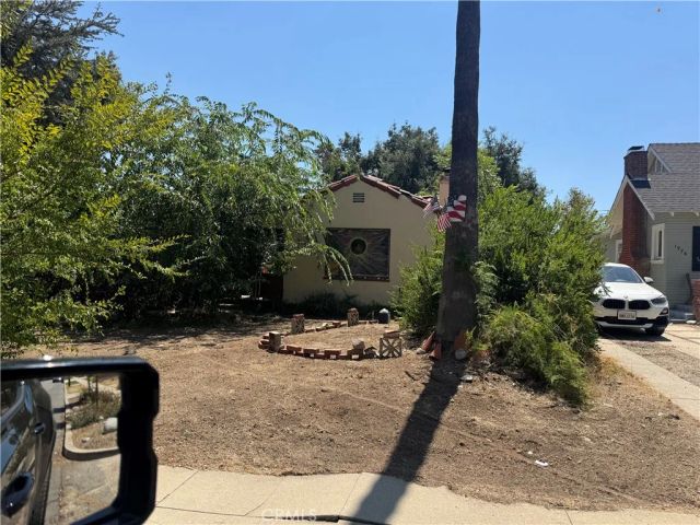 1986 Garfias, Pasadena, CA 91104