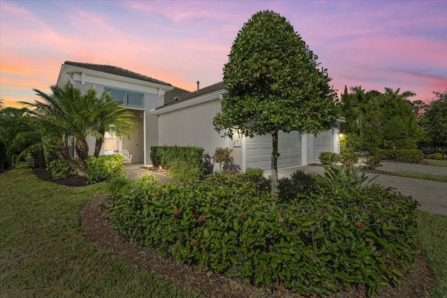 3008 SKY BLUE COVE, Lakewood Ranch, FL 34211