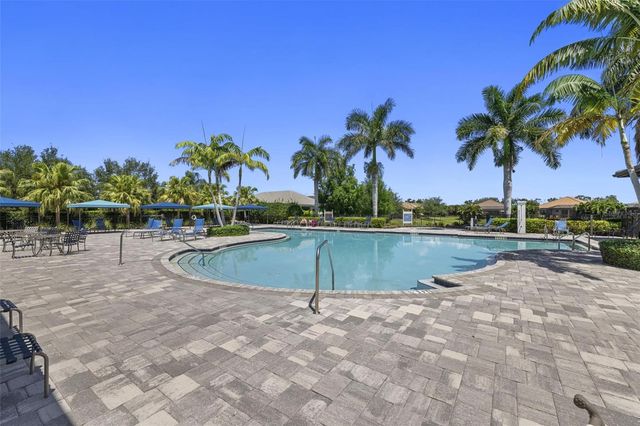 3008 SKY BLUE COVE, Lakewood Ranch, FL 34211