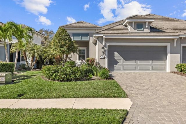 3008 SKY BLUE COVE, Lakewood Ranch, FL 34211