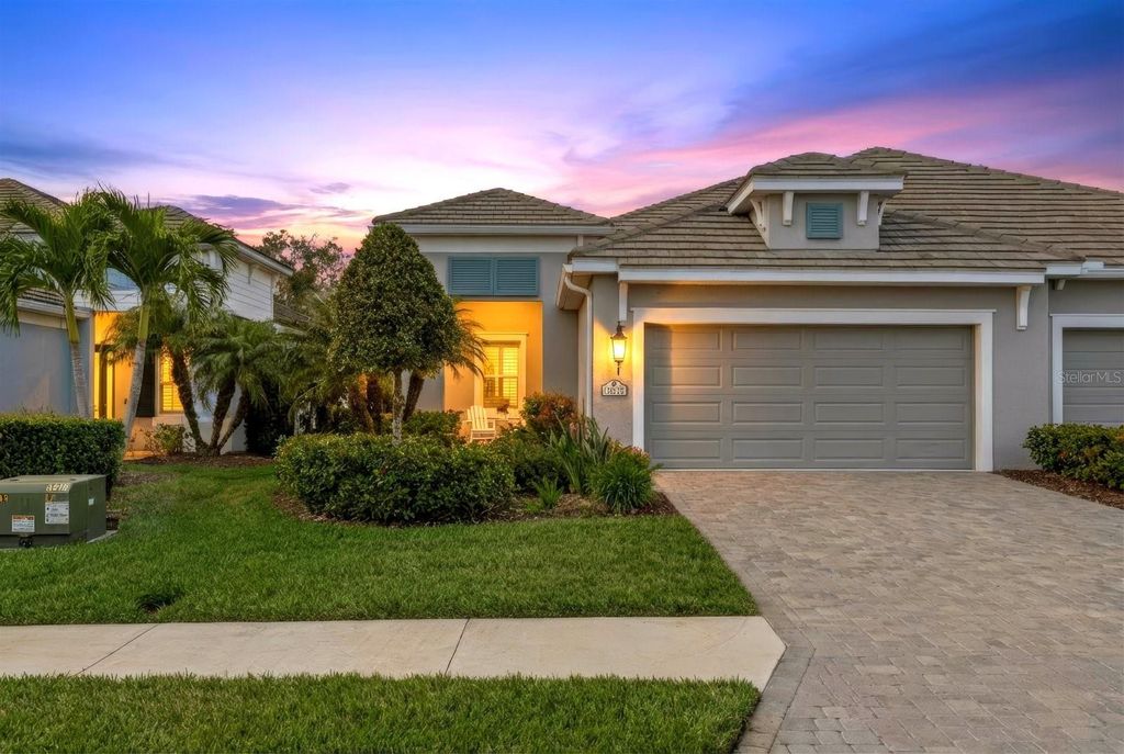 3008 SKY BLUE COVE, Lakewood Ranch, FL 34211