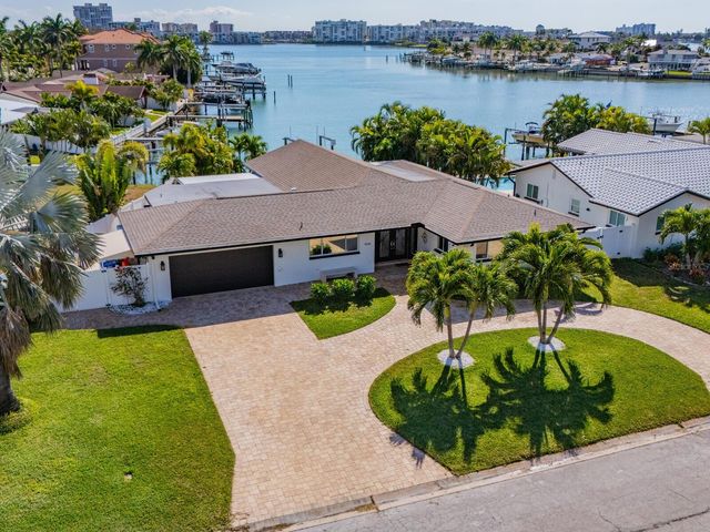1028 79TH STREET S, St Petersburg, FL 33707
